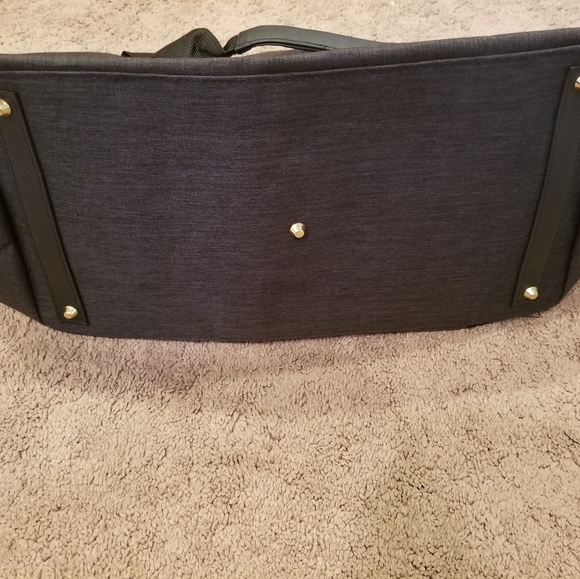 Tote and cosmetic bag - Picture 10 of 10